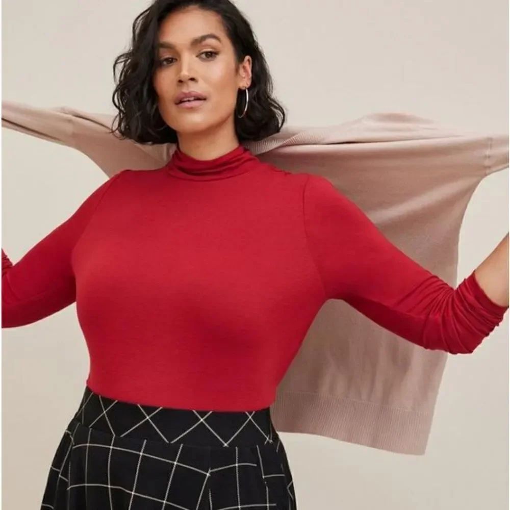 Torrid 5 Studio Tissue Jersey Turtleneck Top New